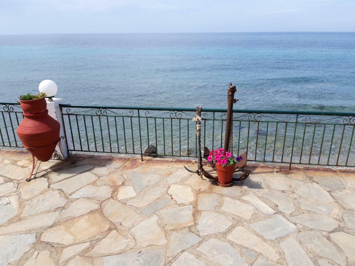 Alexiadis Apartments Agia Paraskevi  Exterior photo